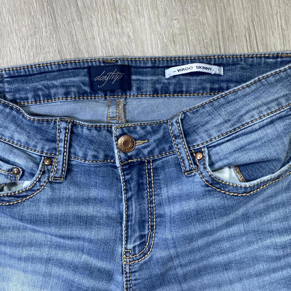 Virgo Jeans Women’s Daytrip Blue Distressed Skinny 28 S - Picture 3 of 10